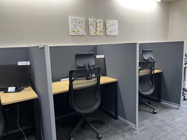 サテラ三鷹ワークラウンジ