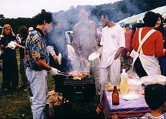 第3回 サービス判部門 佳作 国際交流も焼き肉料理で!!