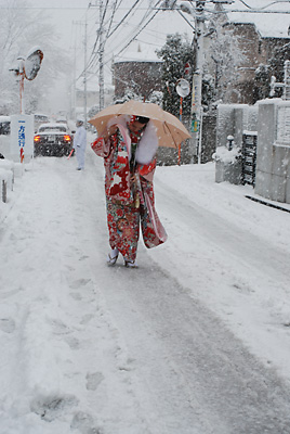 第19回 一般Ａ4サイズ以上部門 金賞 雪の旅立ち